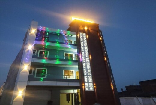 keshav hotel and lawn