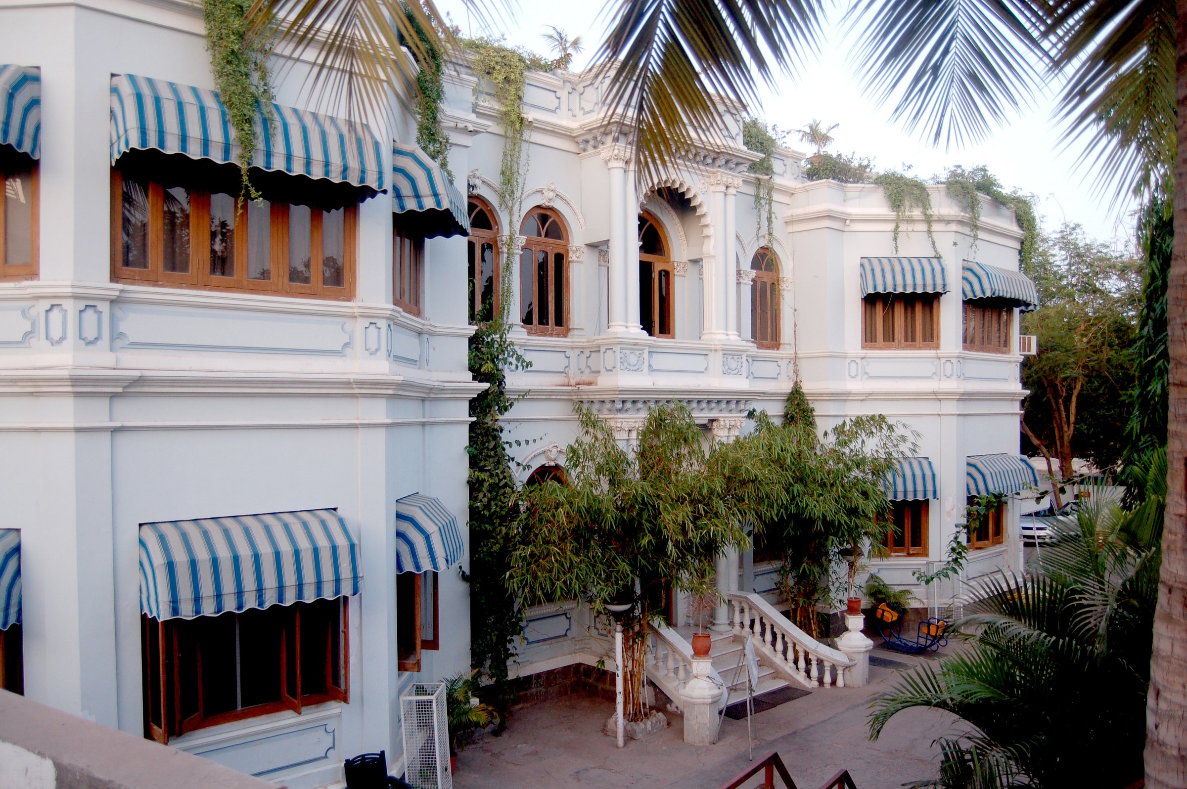 Hotel Aram