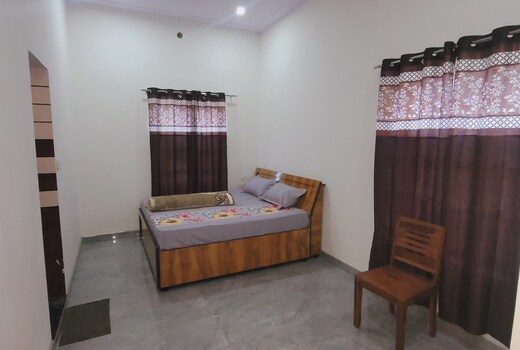 SHREE JEE HOTEL AND RESTAURENT