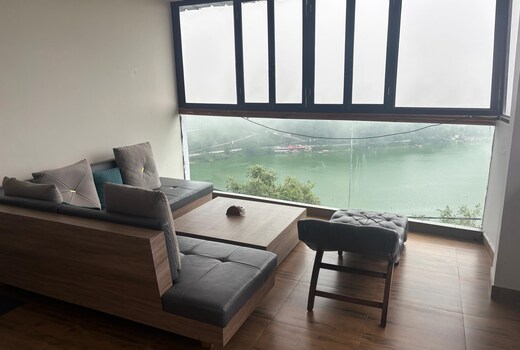 Lake and Hills homestay : Bhimtal