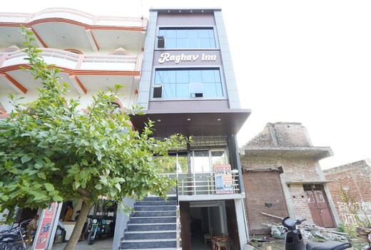 Raghav Inn