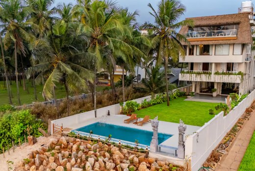 Villa Vara Luxury Beach Villa with Infinity Pool