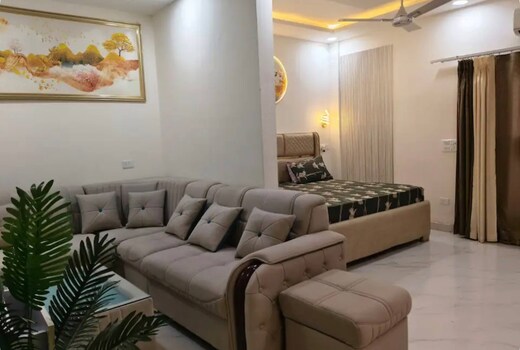 10 Bedroom Luxury Villa Near Expo Mart