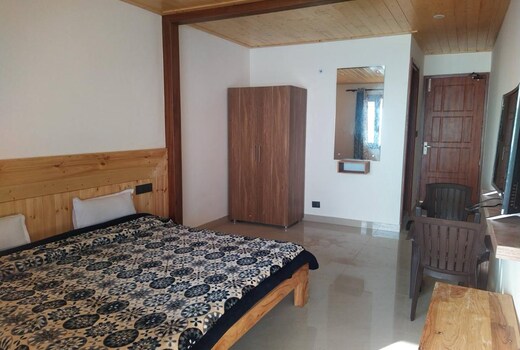 Maison De Montagne Dehradun