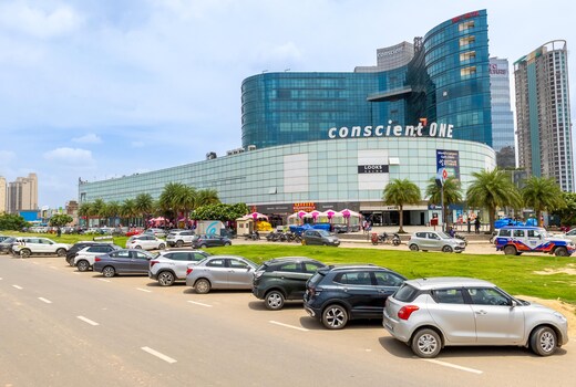 The Trot Hotel & Suites Near Yashobhoomi