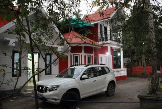 Heinrich Wolfi Homestay