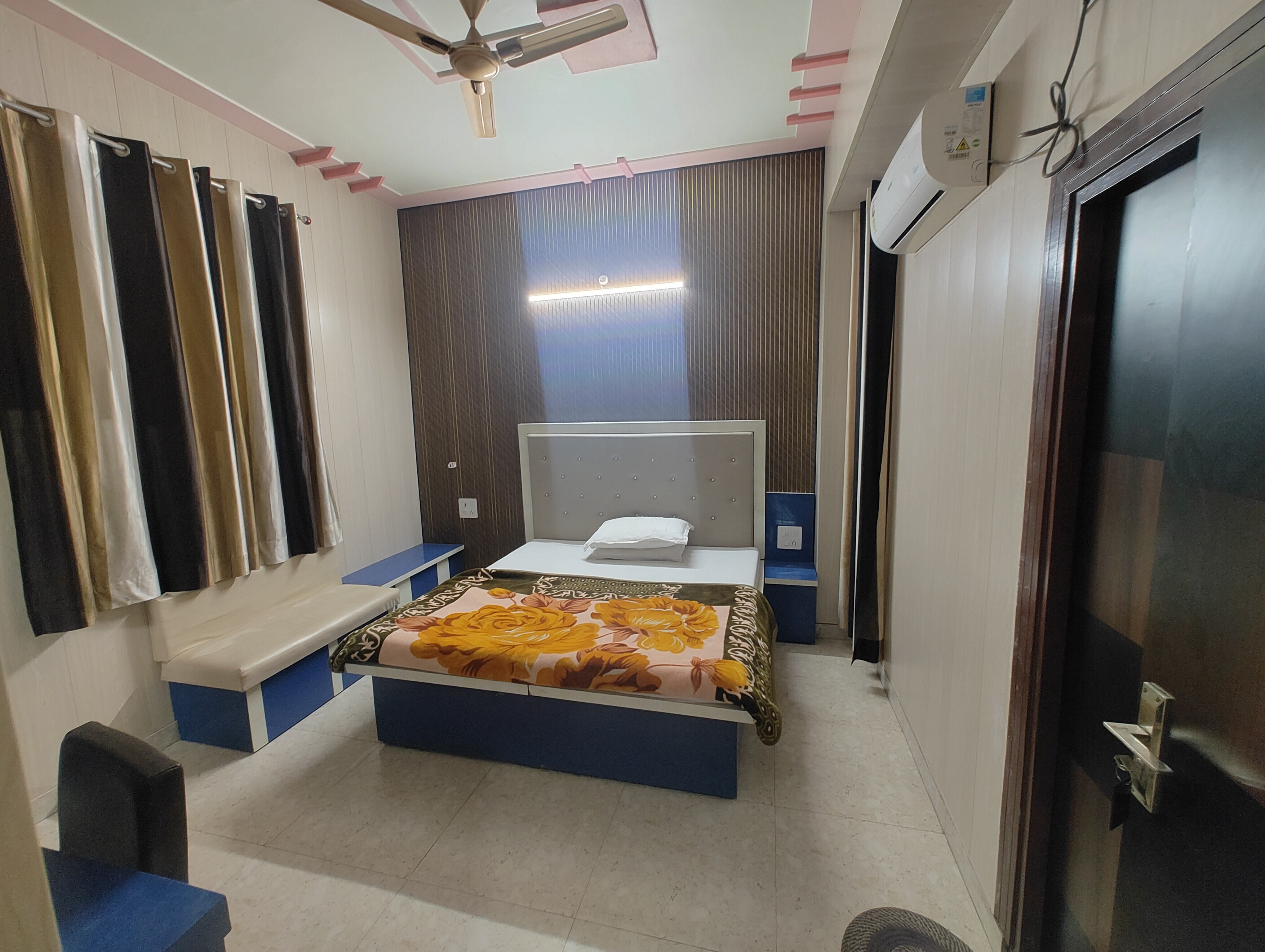 Hotel Welcome INN