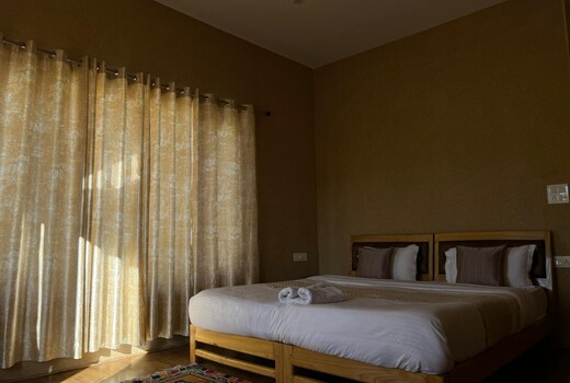 Lungdho Residency Guest House