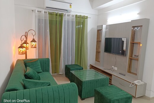 VacationBuddy Aarohi Homes 3bhk West Delhi