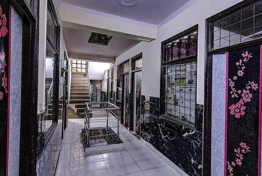 Hotel O Hansa Residency Near Akshardham