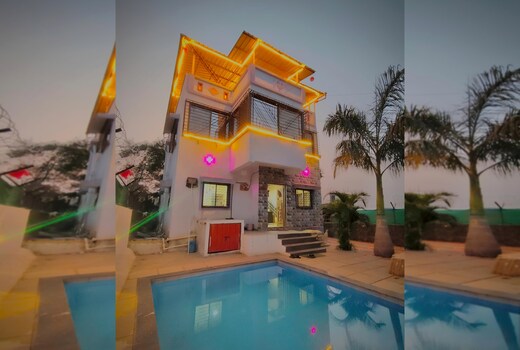 Royal mint villa