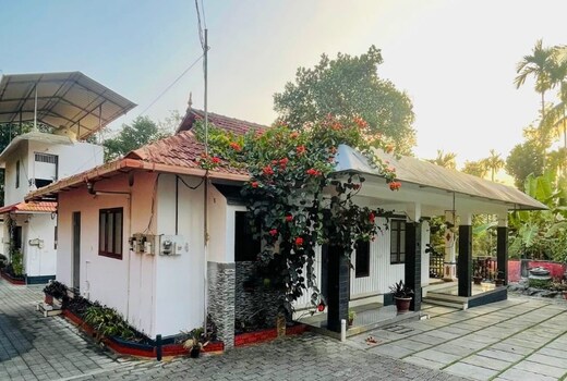Clubtails homestay villa