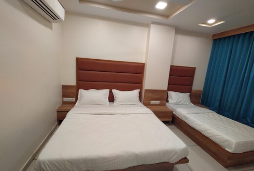 Hotel Neelkamal