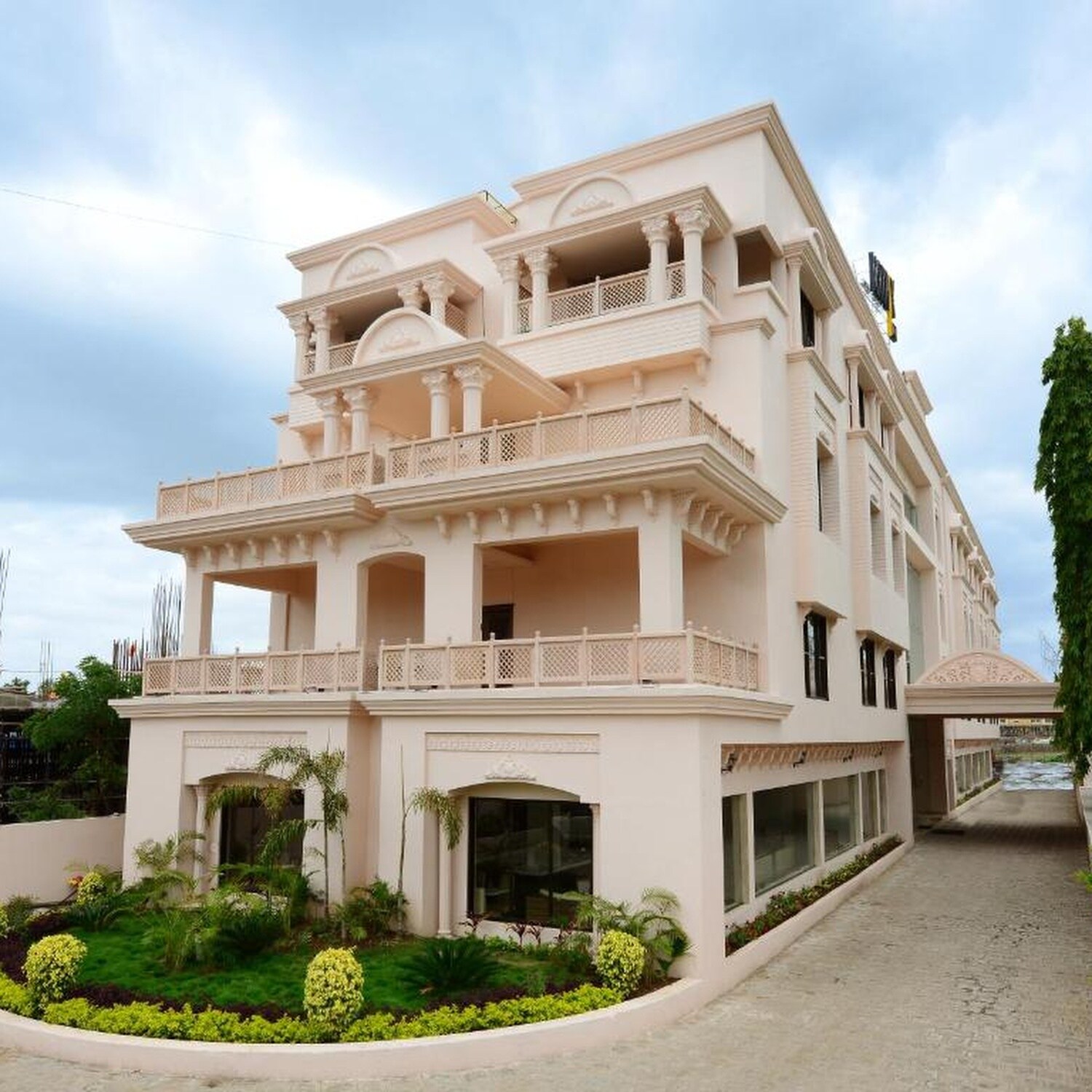 JC Castle, Shirdi