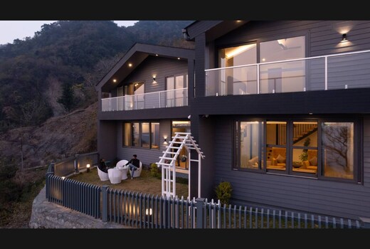 Equinox 2 BHK Plush Cottage With Panaromic View