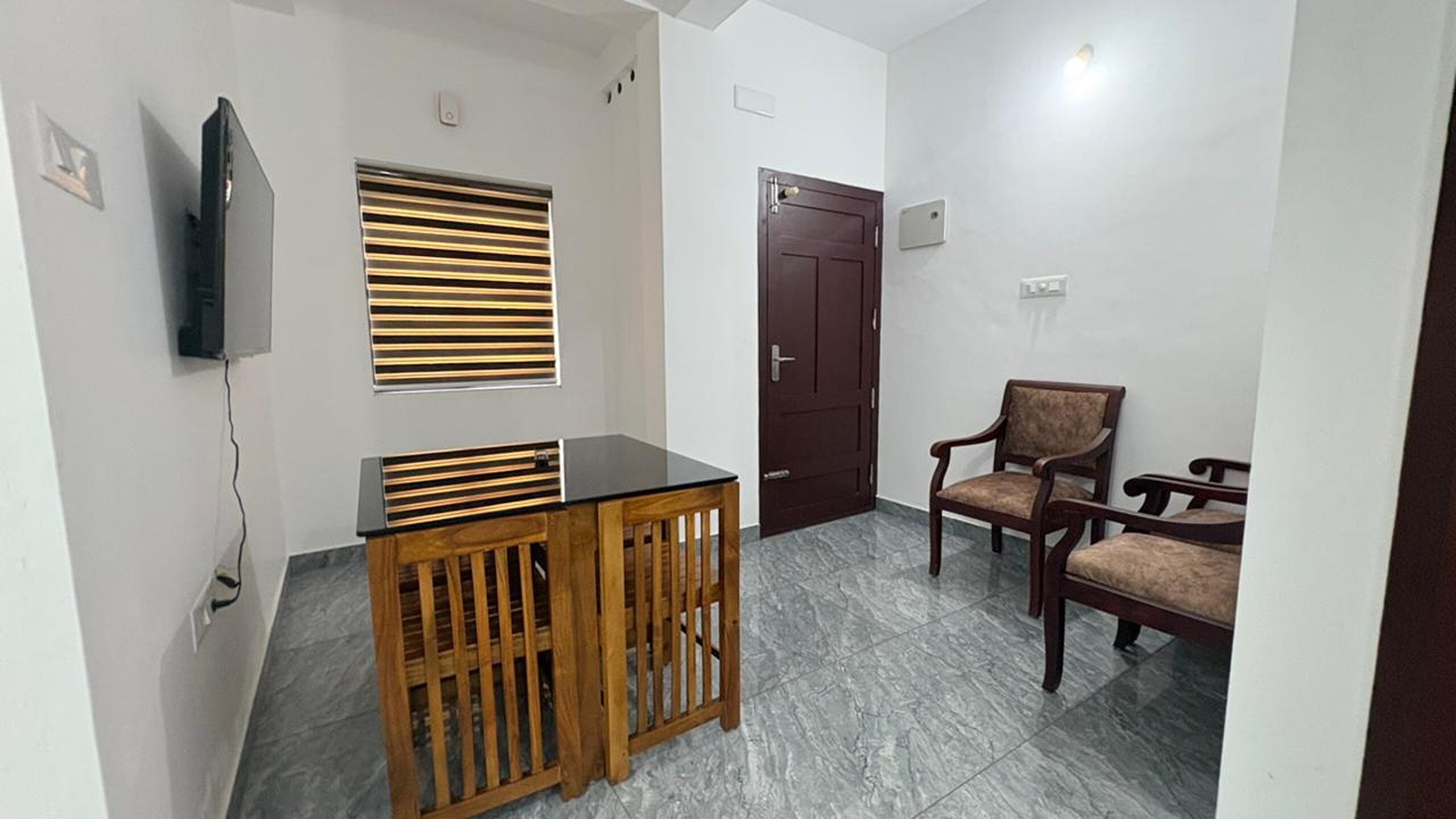 The Home Apartment Stays