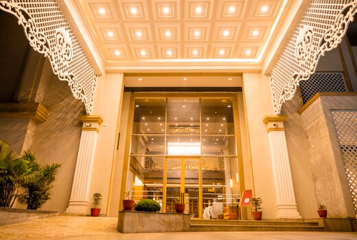 Hotel Pahadi