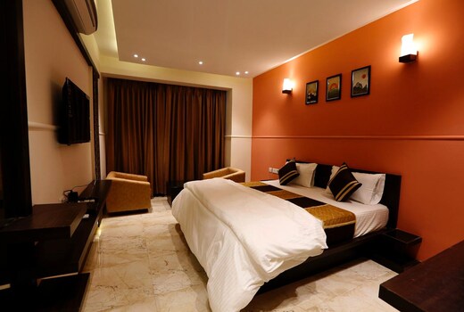 Hotel Maple Inn Ashram Road