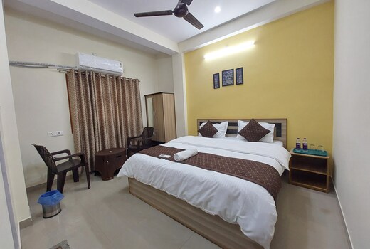 Hotel Manor Residency