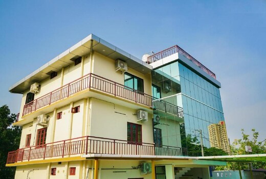 Solo Kalapurayil Residency