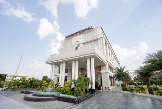Pride Hotel & Convention Centre Indore