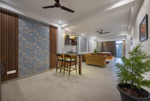 Echron|2BHK Aprt|Jacuzzi|Balcony|