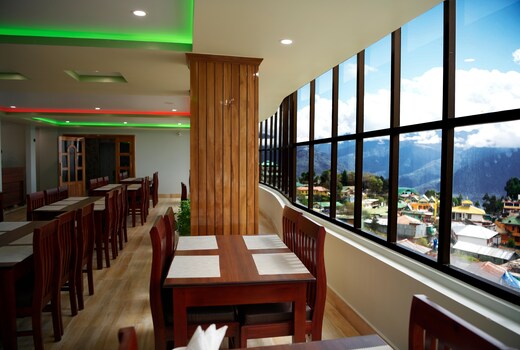 Hotel Tawang Heights