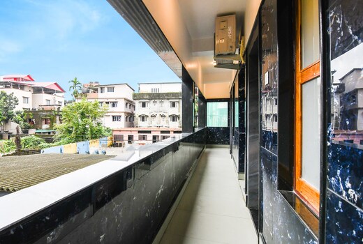 Hotel O The Luxury Inn