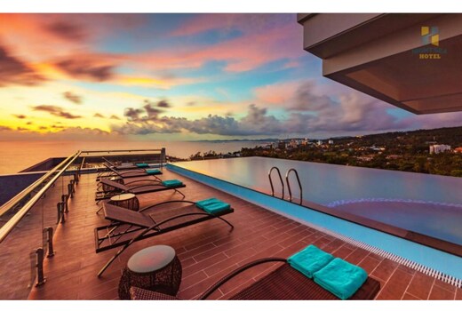 Night Sea Hotel