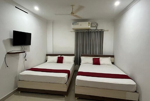 Tharavadu Lodge Iritty