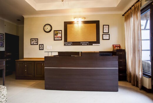 The Horizon Villa-North | Rooms & Caretaker