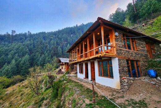 Green Sanctuary Farmstay Sainj