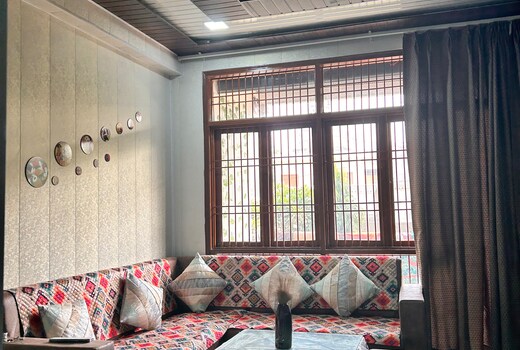 Peaceful Stay at Dil E Yaad 2kms from Taj Mahal