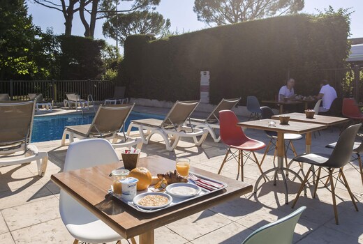 ibis Avignon South