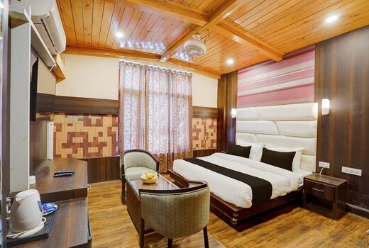 Palette Hotel Regency Valley View Pahalgam By CheckIn