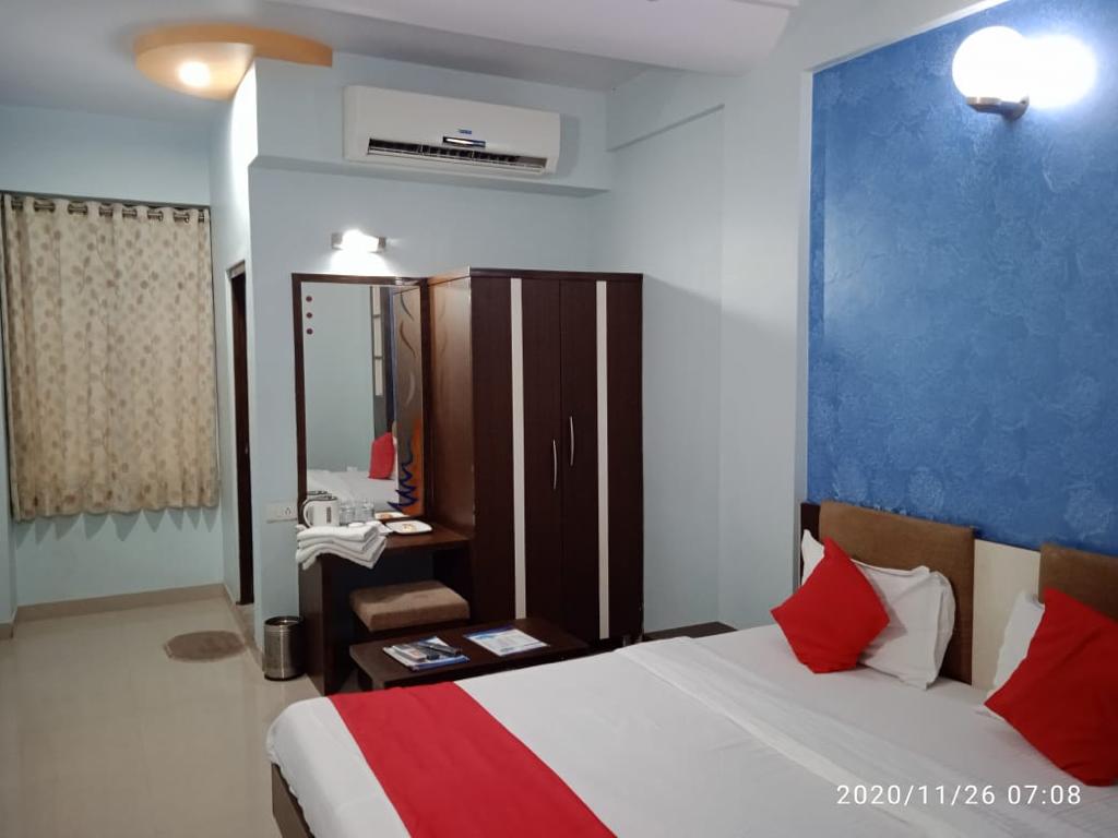 Goodluck Hotel & Guest House
