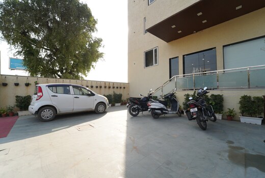 Tushar Group of Hotels - Polo Inn Sez