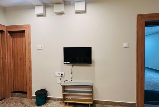 M8 Guest House