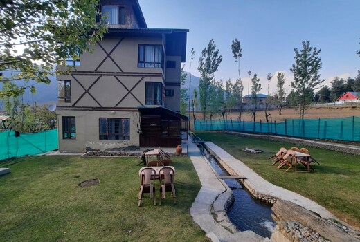 Hukus Bukus Cottage