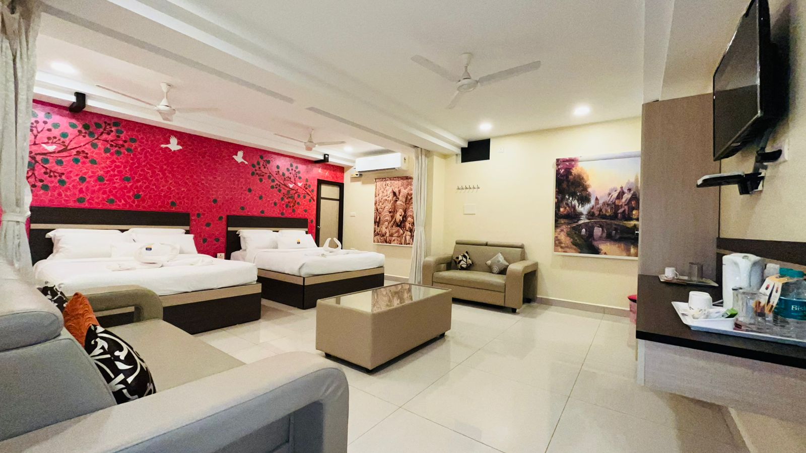 HOTEL BHAKTHA NIVAS