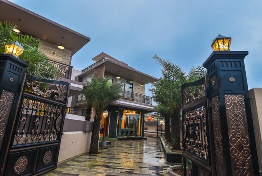 Golden Topaz 5BHK Villa in Lonavala