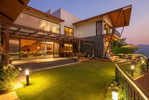 Villa Soul Tree 50 | Pool & Kitchen