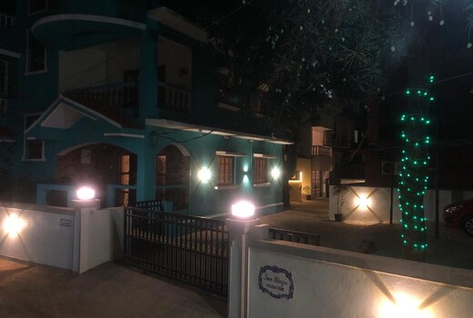 Sun Blazer Holiday Home