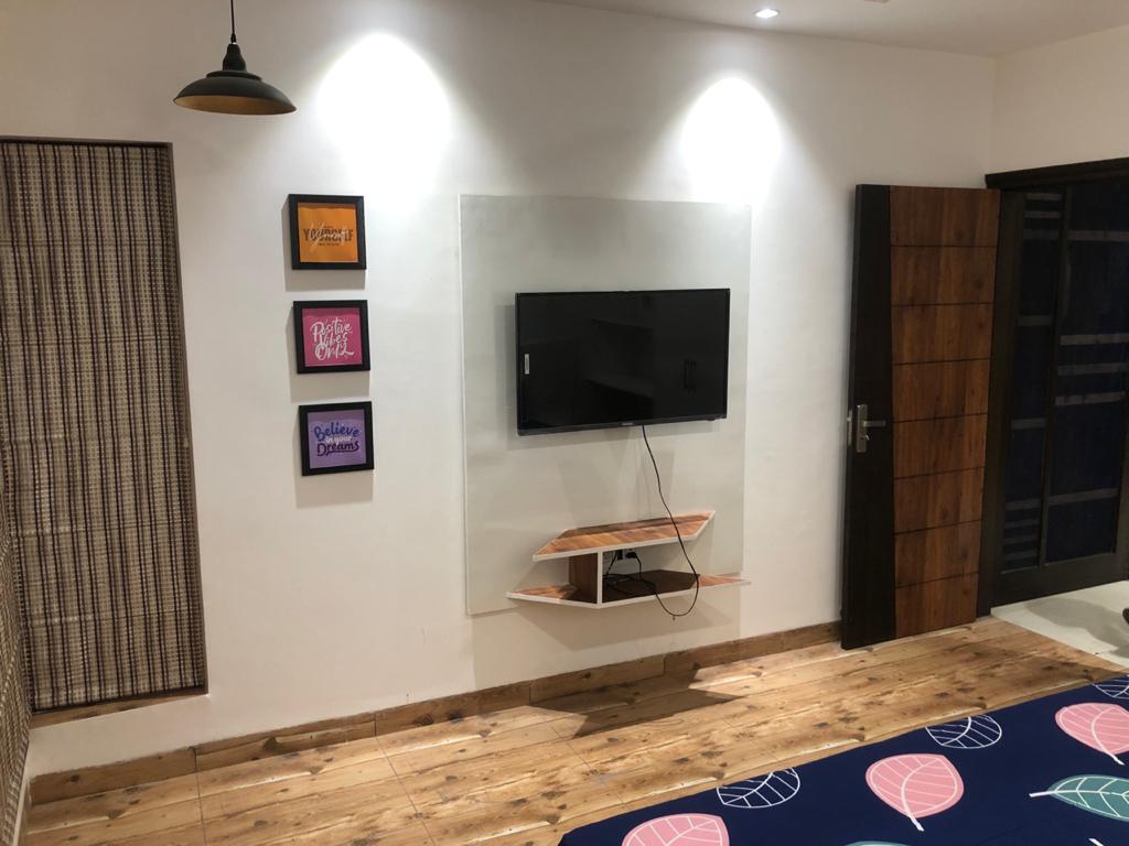 V GUEST HOUSE