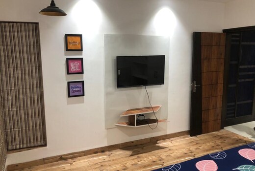 V GUEST HOUSE