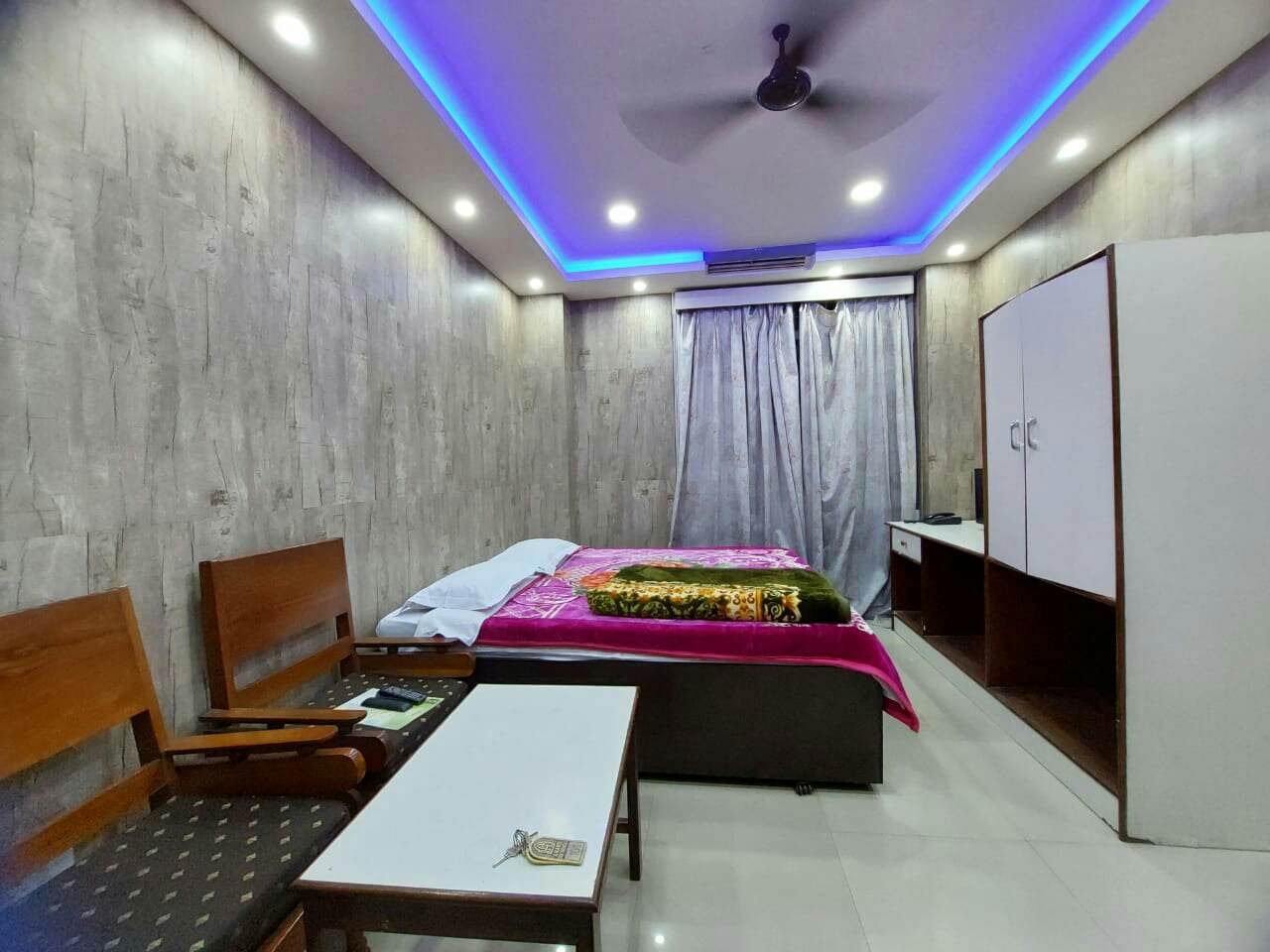 NEW HOTEL ANAND CONTINENTAL