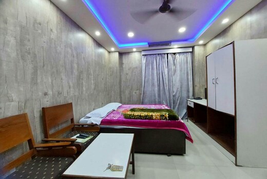 NEW HOTEL ANAND CONTINENTAL