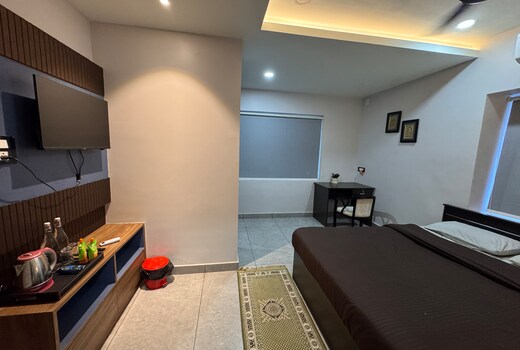 EEDDY LIVING