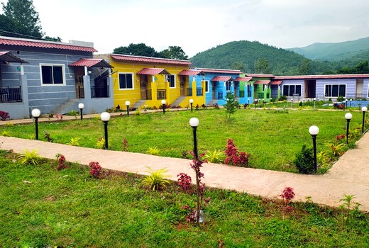 Rooparesorts
