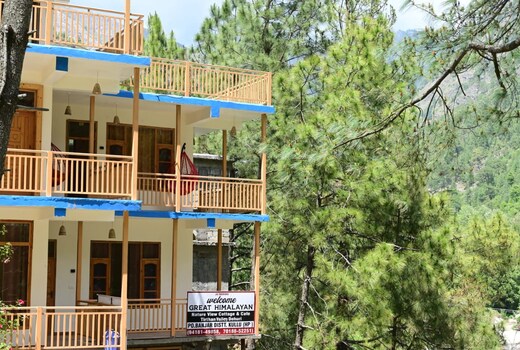 Great Himalayan nature view cottage and resort